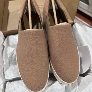 Vince Women's Brown Slip-On Loafers Warren